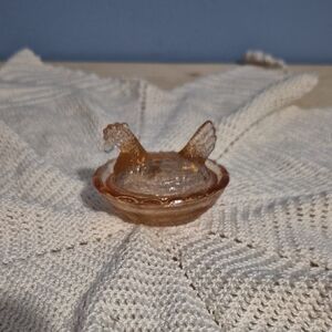 Vintage Pink Glass Mini Salt Cellar Hen On A Nest